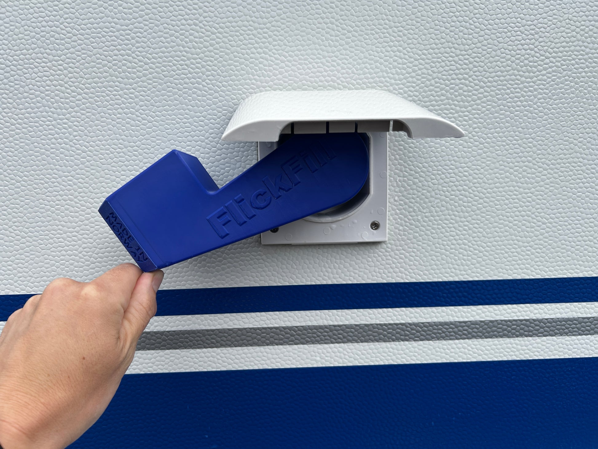 FlickFill «Polar Edition» vannpåfylling
