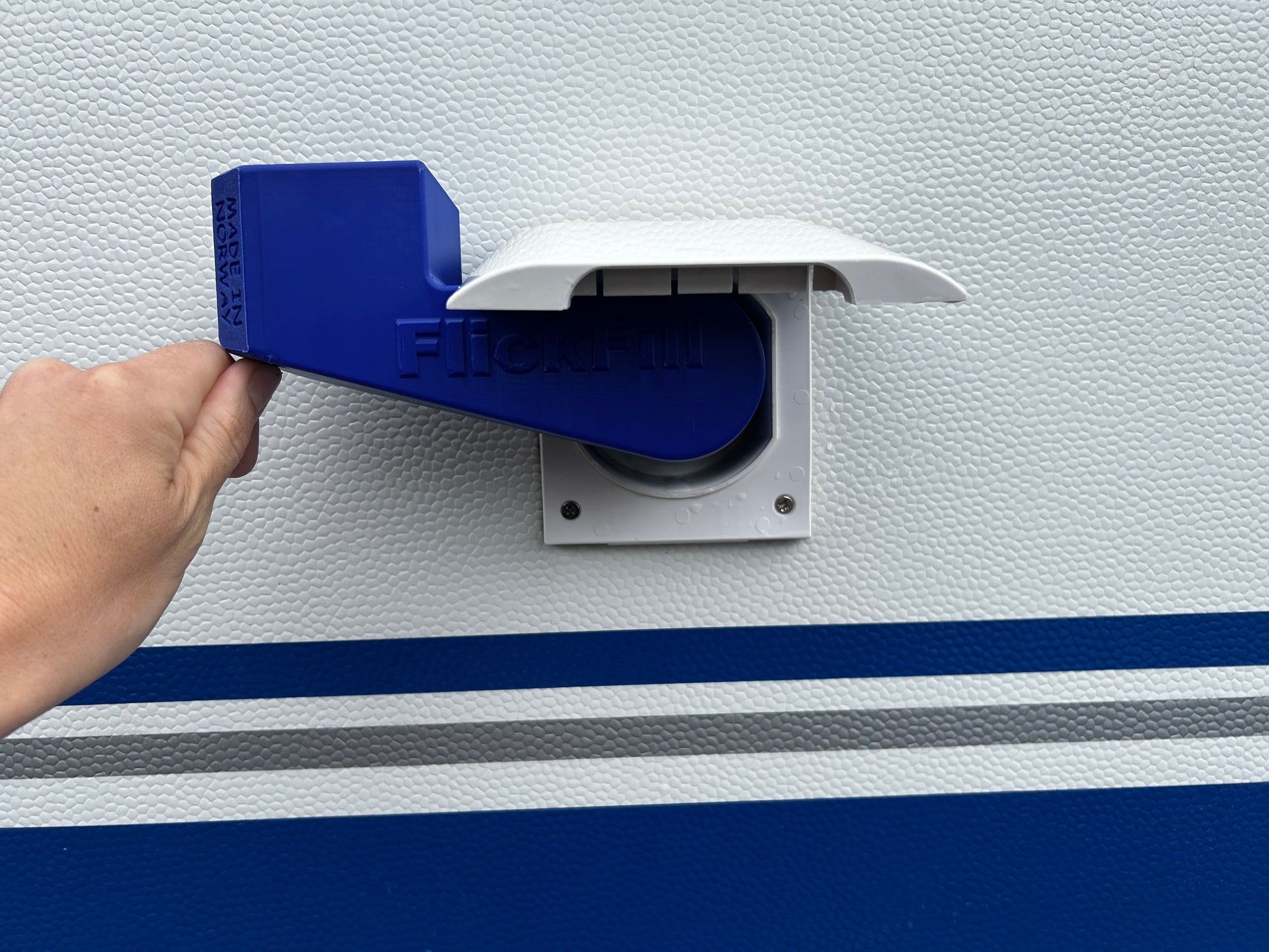 FlickFill «Polar Edition» vannpåfylling